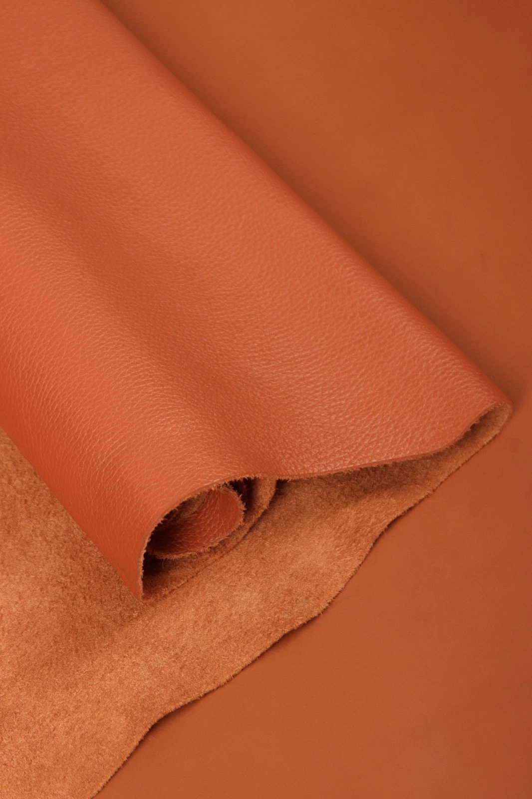 Premium Orange Full Grain Leather Hide | 2 m2, Vegetable Tanned Cowhide | 1.2mm