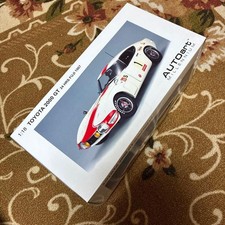 AUTOart TOYOTA 2000 GT 1/18 799762
