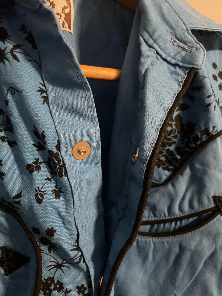 Vintage Karman Western Shirt Mens Medium Blue Pearl Snap Floral Yoke Piping 80s - Image 3 of 4