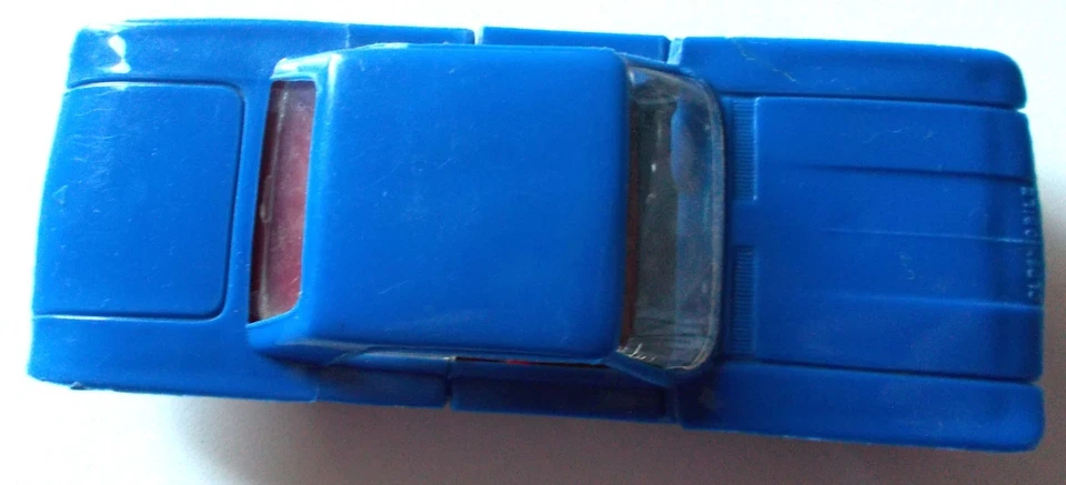 OLDSMOBILE F-35 CUTLASS COUPE' POLITOYS APS 1/41 PLASTICA - Immagine 2 di 4