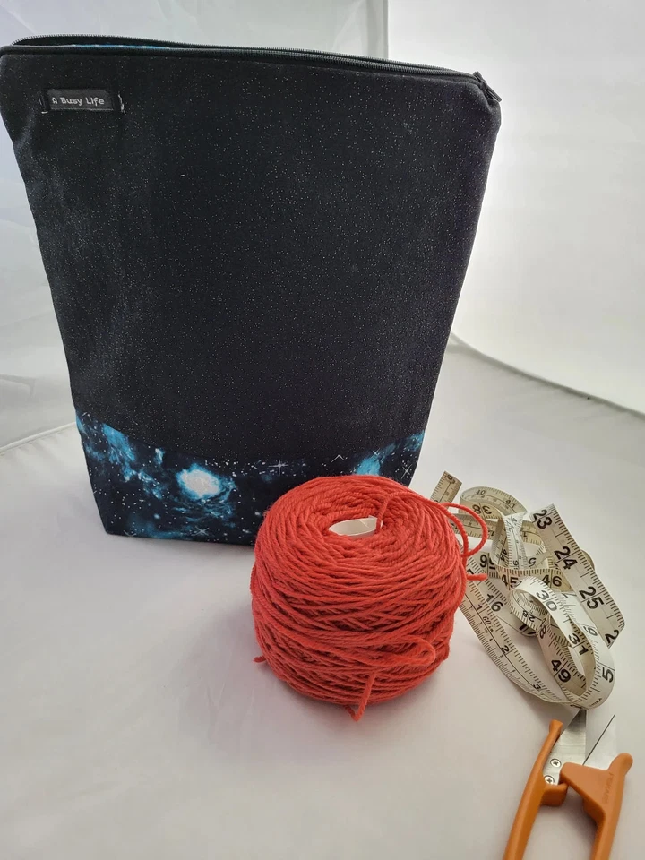 Zippered Project bag for crafters project bag, Storage bag for knitters - Image 3 of 4