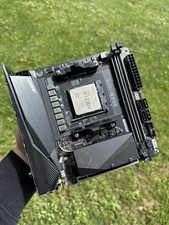 Gigabyte B550I AORUS PRO AX ITX Combo w/ Ryze...
