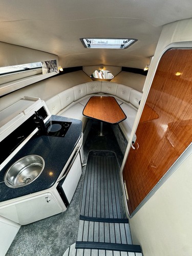2001 Chaparral 270 Signature Sports Cruiser Twin V6 - Picture 14 of 15