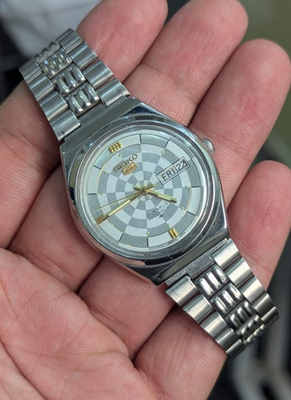Vintage Seiko 5 Automatic 21 Jewels Stainless steel Men Wristwatch