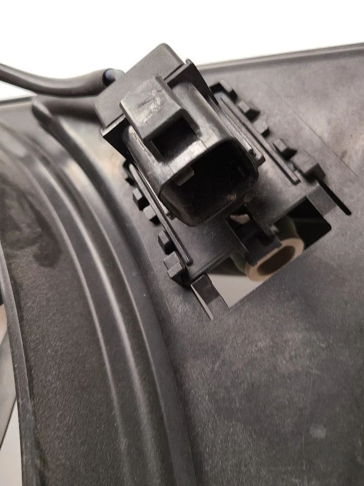 2011-2021 2023-2024 DODGE DURANGO Radiator Fan Motor Fan Assembly 5503799AD Foto 4 de 4