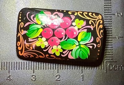 Beautiful Vintage Hand Painted Russian Floral Brooch w/black Lacquer Finish