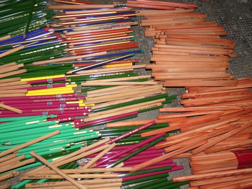 Konvolut Alte Bleistifte,Buntstifte Faber Castell ,Goldfaber usw - Bild 16 von 16