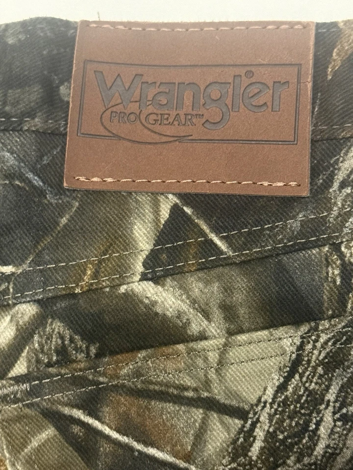 NWOT Wrangler Pro Gear Brush Guard Pants RealTree Camo Hunting 33” x 32” - Image 4 of 4