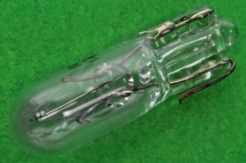 BULB (13.5V,2W)