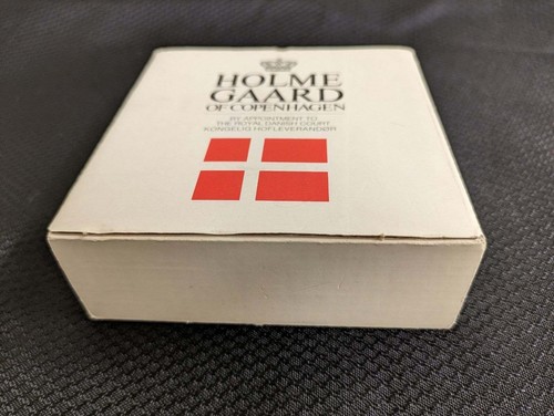 Vtg. Holmegaard glass Denmark Trigona candleholder, single, with box. - Picture 6 of 15