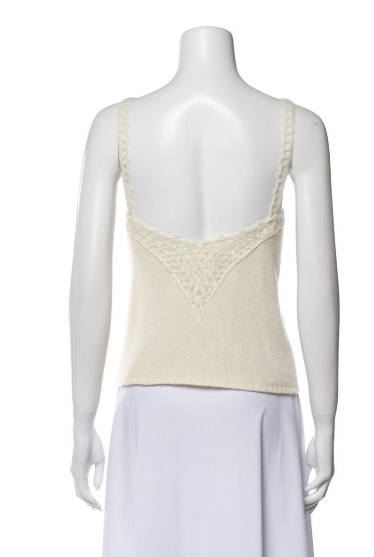 vintage authentic CHANEL size 40 cream cashmere blend