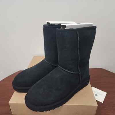 ショートブーツ・ブーティ UGG FW24 'Classic Short II' boots (1016223 BLK) UGG Women's Black Classic Short II 1016223 – Foot Paths Shoes