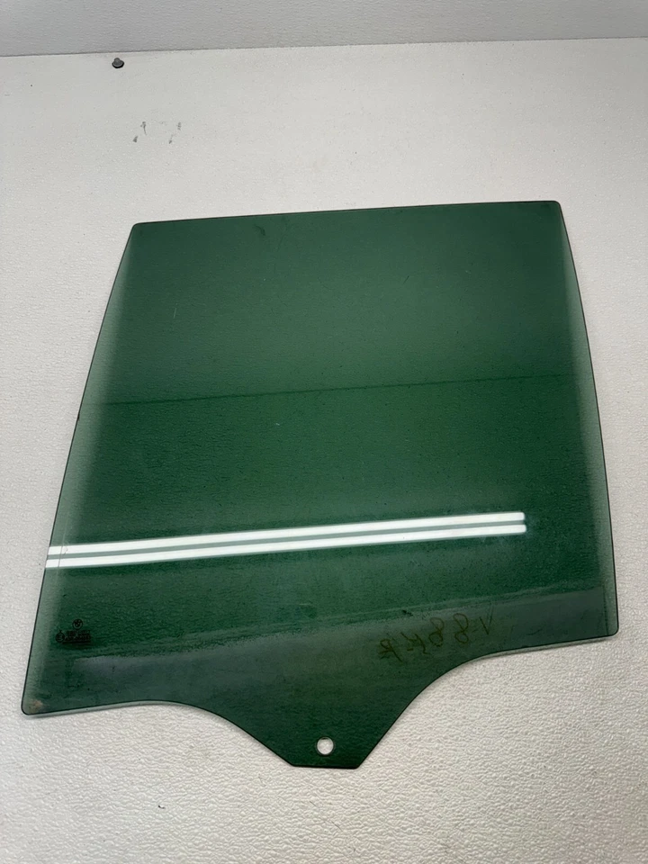 BMW X5 E70 2000-2006 PUERTA TRASERA IZQUIERDA CRISTAL 5134 8249929 OEM 231885 Foto 3 de 4