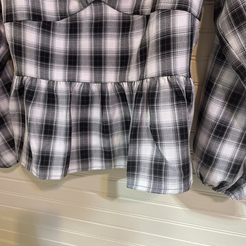 Womens Peplum Top Sweetheart Neckline Black White Plaid Buffalo Check NWT - Picture 4 of 7