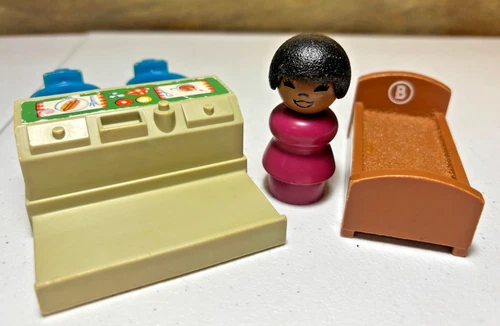 Fisher Price Little People Vintage Sesame Street Susan Figure Lunch Counter Bed