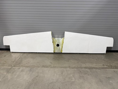 1232600-7 (Use: 1232600-31) Cessna TR182 Horizontal Stabilizer Assy (Damaged)