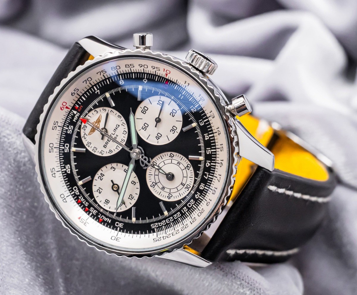 Breitling Navitimer Twin Sixty 42 mm SERVICED Boxes Black Dial