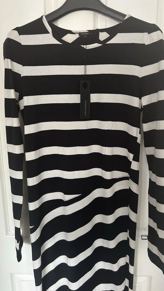 STRIPED MAXI DRESS . 🖤🤍🖤 - Image 2 of 4