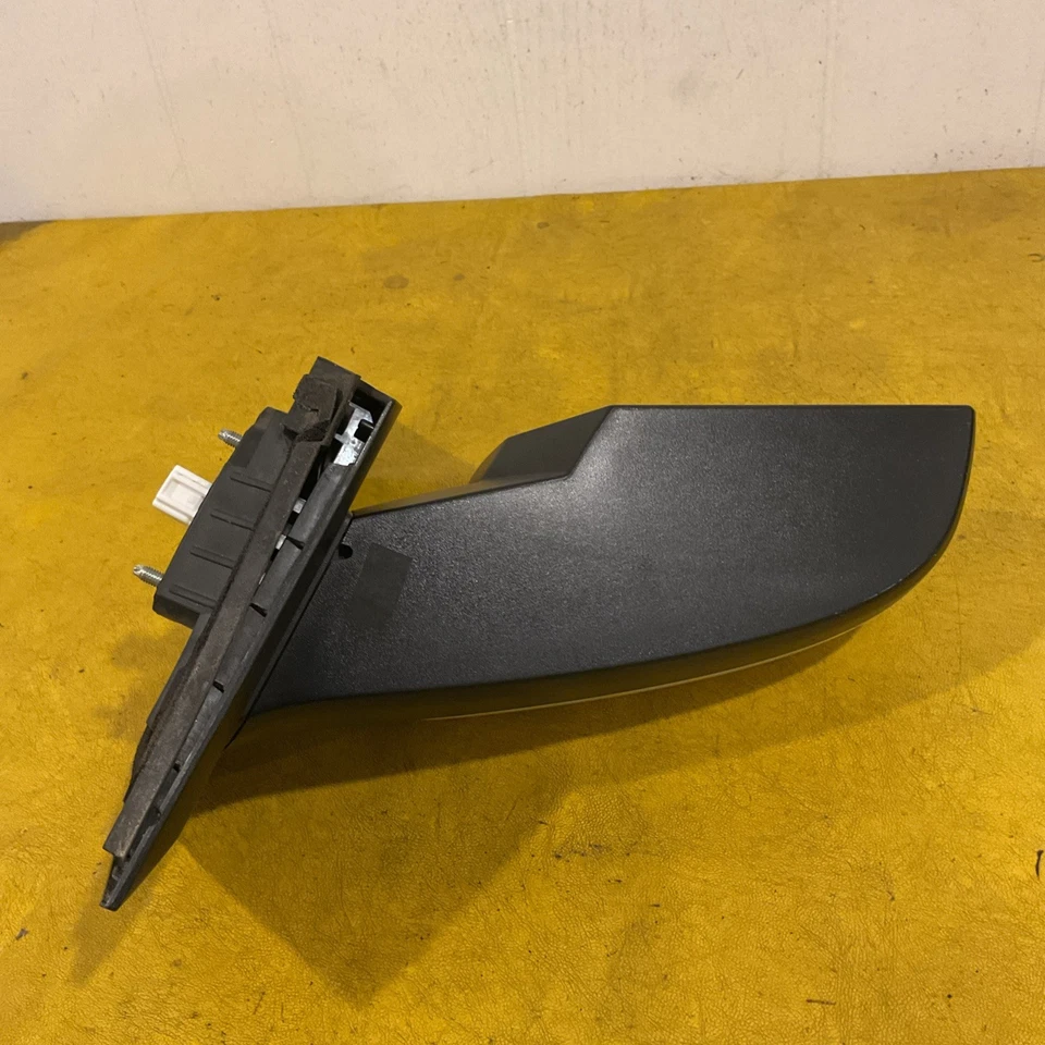 Белое оригинальное правостороннее зеркало заднего вида с электроприводом для Nissan Sentra 2007-2012 годов выпуска - Изображение 4 из 4