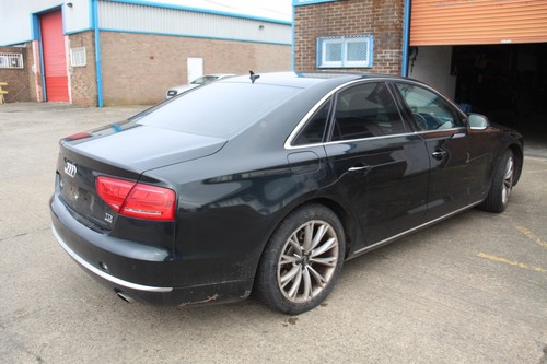 Audi A8 D4 Rear NS Left Tail Light Trim 4H0941779 - Picture 6 of 14