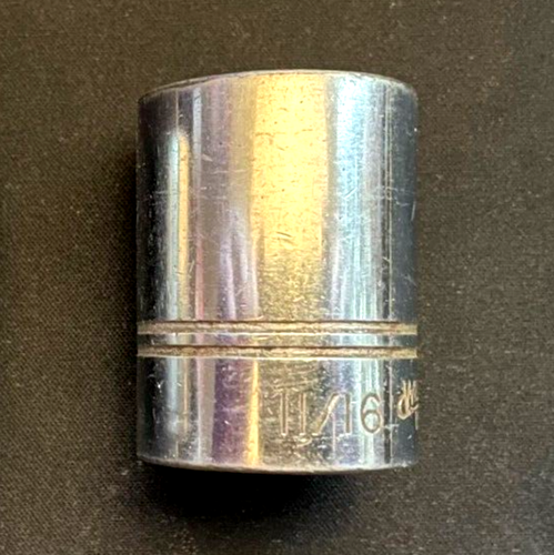 Vintage Williams USA 11/16" 8 point 1/2" drive Socket ST-822 - Picture 3 of 6