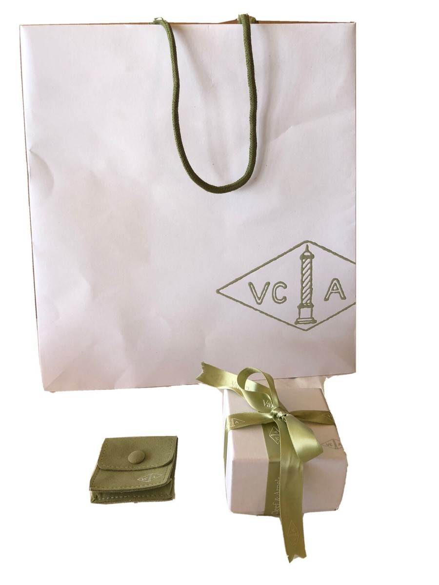 Van Cleef & Arpels Jewelry Earrings Box, Shopping Bag, Ribbon Packaging