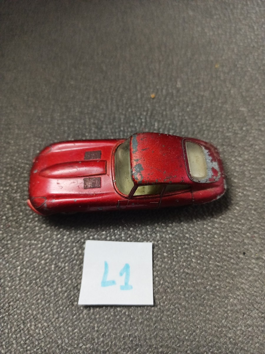 Voiture Miniature Matchbox Jaguar Type D Lesney échelle 1/64 - Occasion Bon état, Couleur Verte