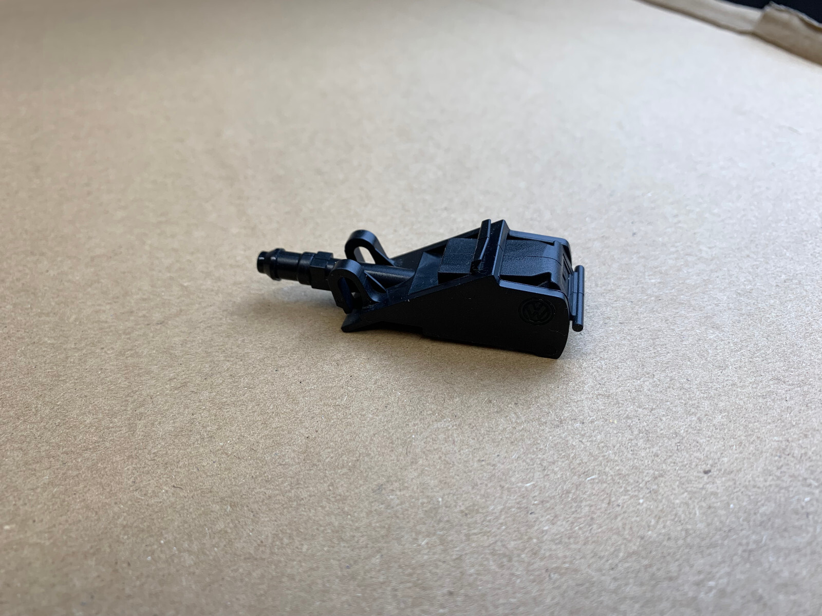 Genuine VW Polo WINDSCREEN WASHER JET NOZZLE 20002017 eBay
