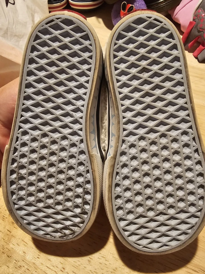 Vans Slip-On V Yeti 'White/Multi' Toddler Size 4C - VN0A5KXO8CG - Image 2 of 3