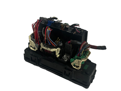 2011 - 2014 Jeep Patriot Compass Integrated Power Fuse Box Module  04692343AD ◇OE