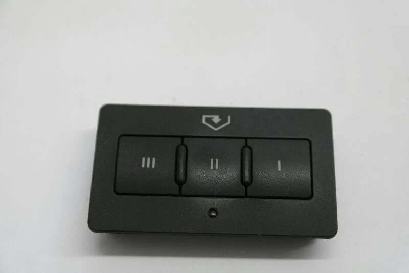 2004 AUDI TT HOMELINK GARAGE DOOR OPENER 8N0959719 - image 4 of 4