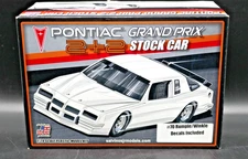1:24 Salvinos JR Pontiac Grand Prix 2+2 Stock Car #70 Rumple Winkle - NOB