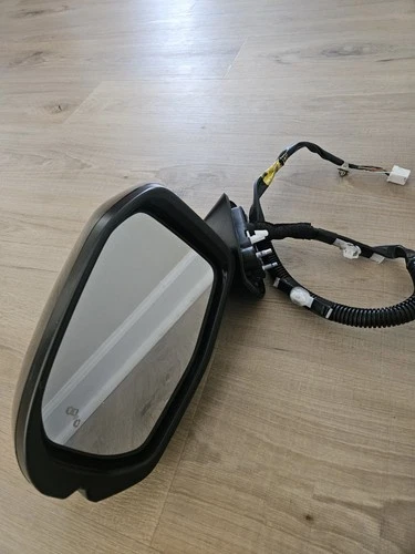 2025 Honda HR-V Driver Side Mirror – OEM Original (Damaged Base)