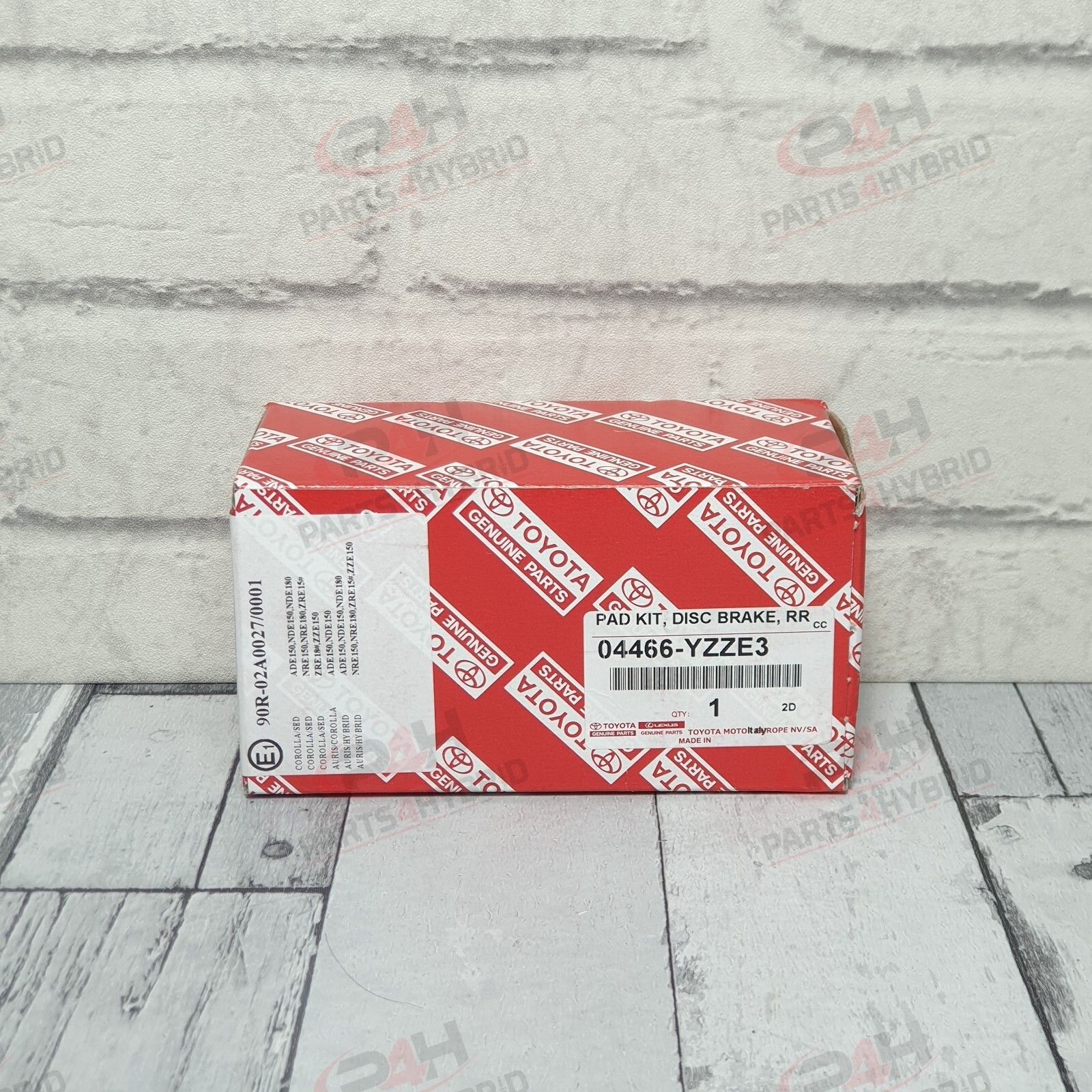 GENUINE TOYOTA AURIS REAR BRAKE PADS 2012-2018 OEM 04466-YZZE3 REAR RIGHT & LEFT