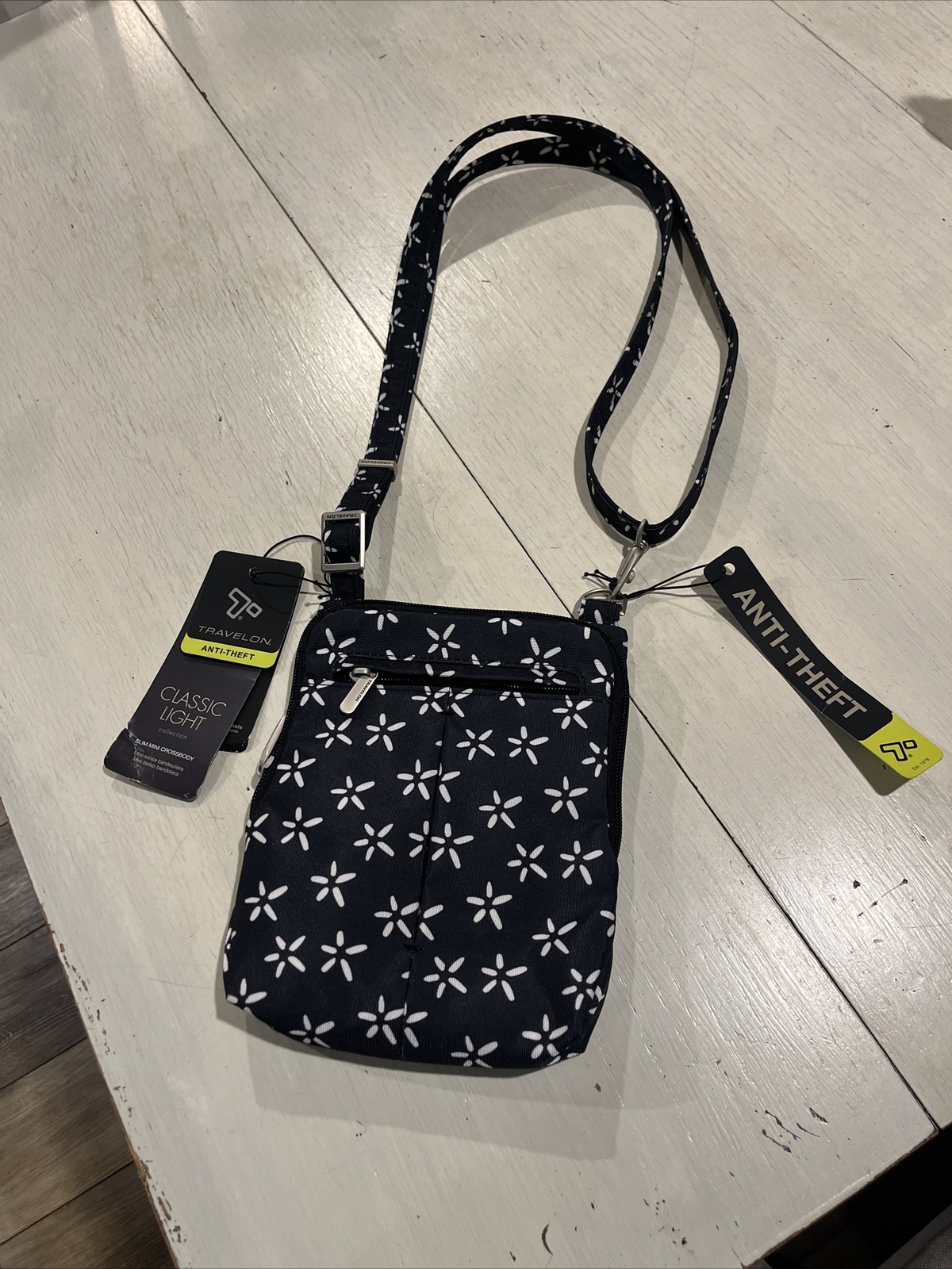 TRAVELON Crossbody Bag Anti Theft Classic Light Slim Mini Black White