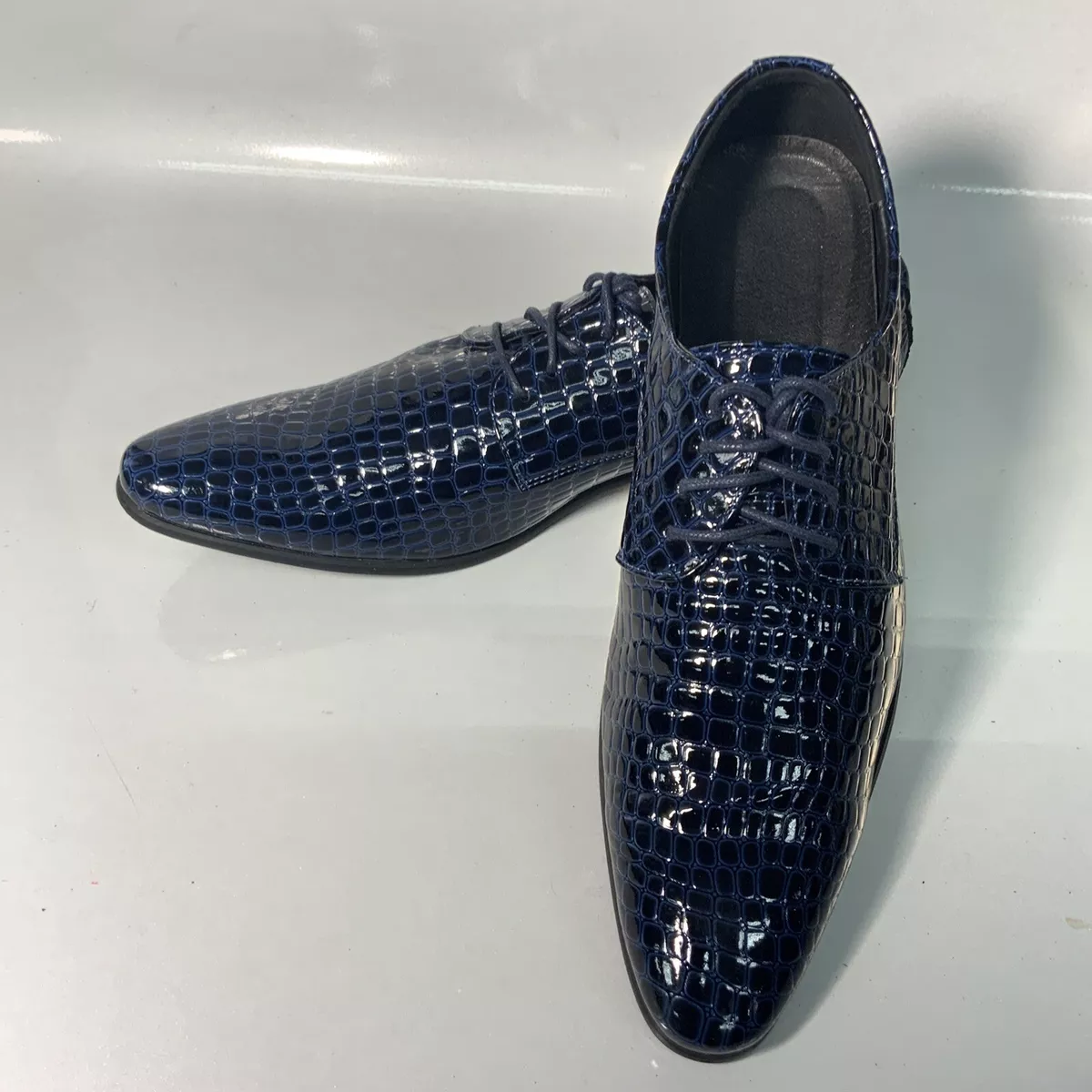 croc dress shoes