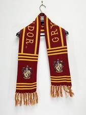 Universal Studios The Wizarding World Of Harry Potter Gryffindor Scarf 67  