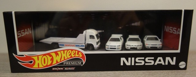 Nissan Skyline GT-R Collector Set 
