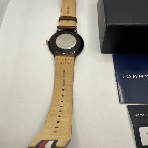 Tommy Hilfiger Men's James Watch Brown Leather Strap Black Dial 1791461 BNWT - Picture 12 of 12