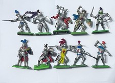 10 X Britains Deetail Medieval knights . 1:32 Scale. (230) 1971