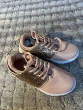 Bebe Girls Sneaker With A Pop Of Glitter Gold Size 1