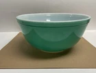 Vintage PYREX #403 Primary GREEN Mixing Nesting Bowl 2 1/2 Quart