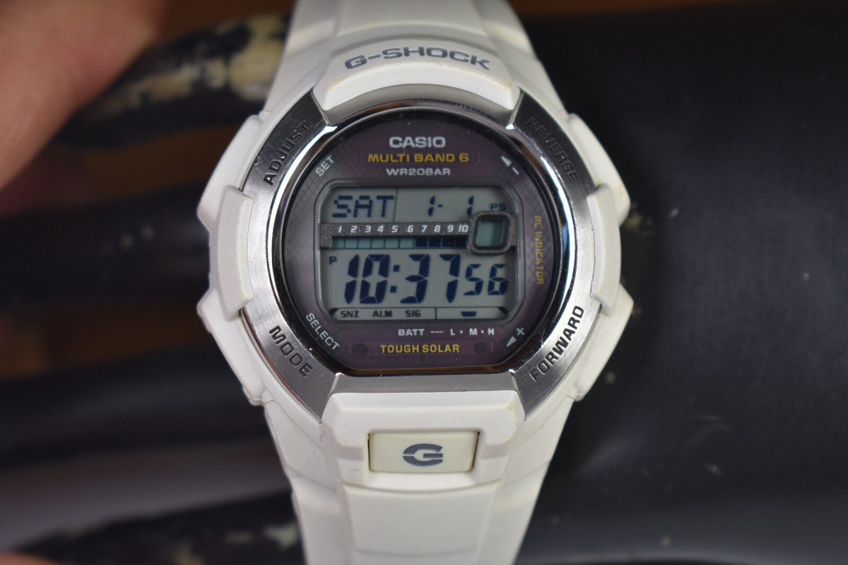 CASIO カシオG-SHOCK ジーショックMULTI BAND 6 ホワイト Casio Men's G-Shock Big Case Analog Digital Watch 200 M WR