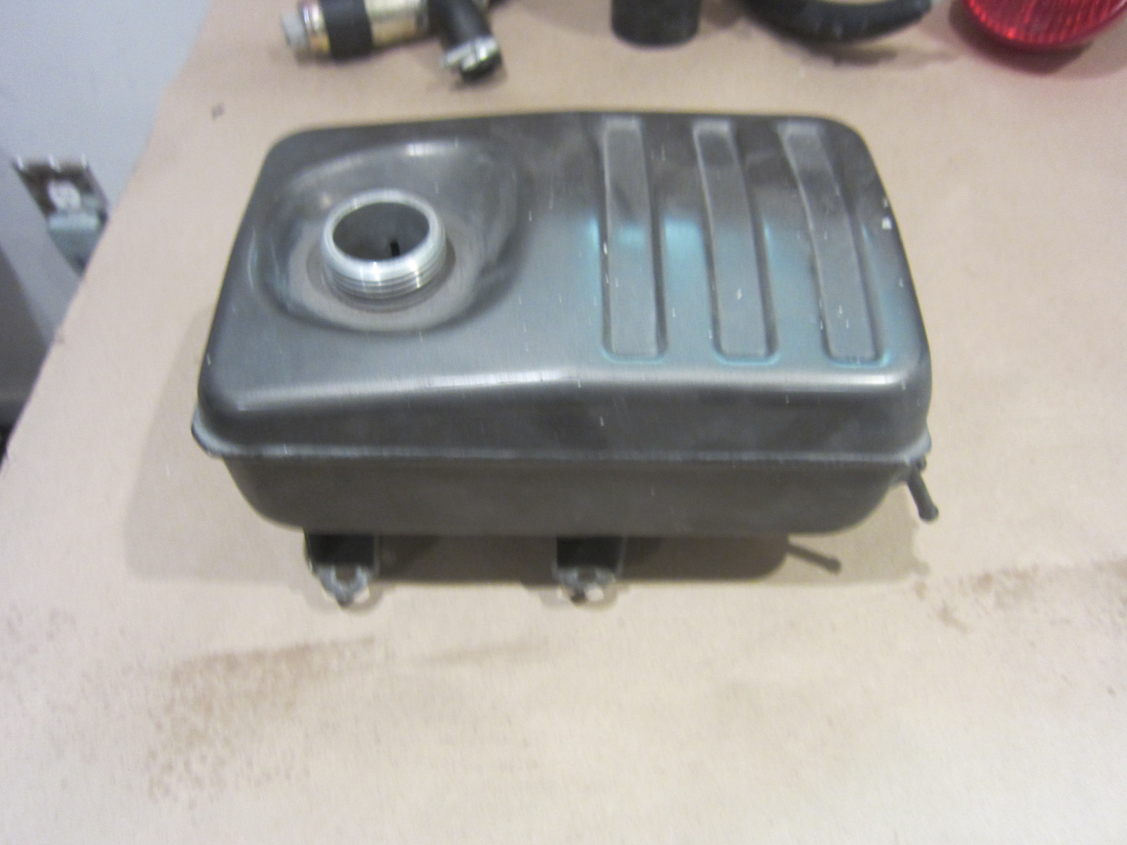 Ferrari 430 Spider-Coupe.  Radiator / Coolant WaterExpansion Tank - P/N 199868