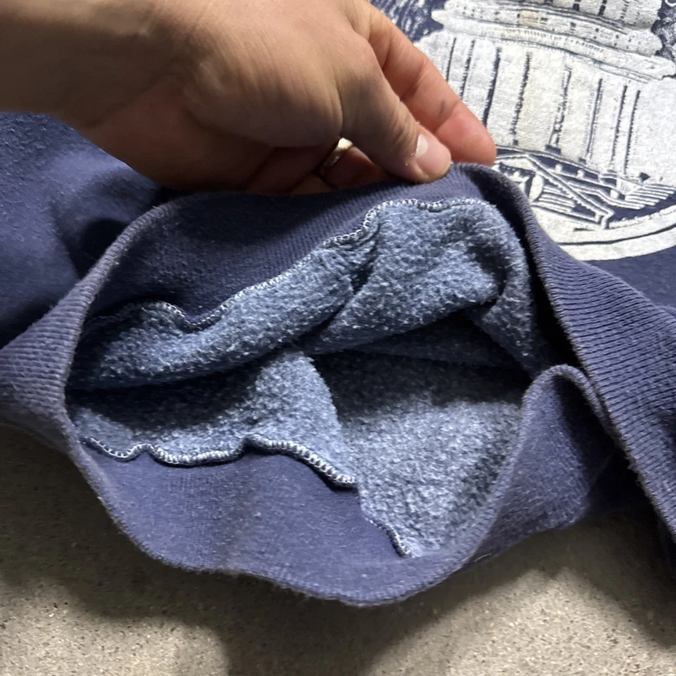 复古 70 年代运动衫 Mad City Madison Wisconsin 尺寸 L Distressed  — 第 3/4 张图片