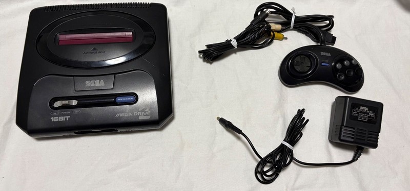 SEGA Mega Drive 2 complete set