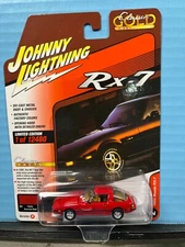 1/64 JOHNNY LIGHTNING CLASSIC GOLD 1982 MAZDA RX-7 RED