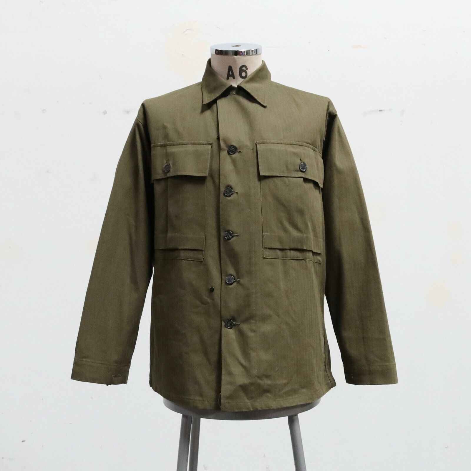 Vintage US Army M43 HBT Jacket Military Shirt WW2 OD 36R 13 Star Button P44