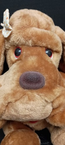 Vintage 1985 Raffles Sweet Hound Dog Girl With Bow Great Condition - Picture 2 of 9