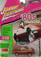 Johnny Lightning JLMC014-2B Chevrolet Corvette 1988 Braun 1:64 Neu Ovp